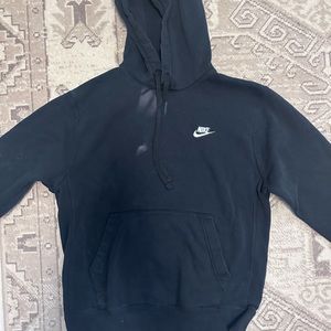 Loved and Used Nike NSW Club Fleece Hoodie Black/White